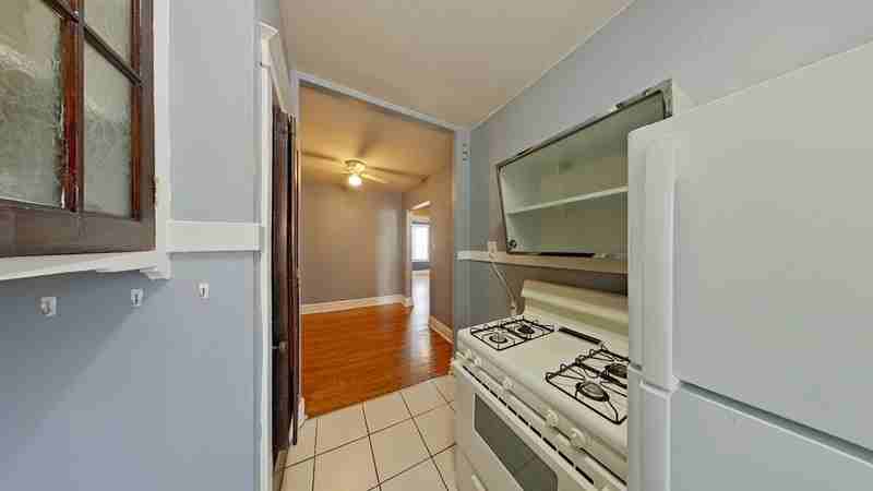 1004 Tamm Avenue - Photo 2 of 11