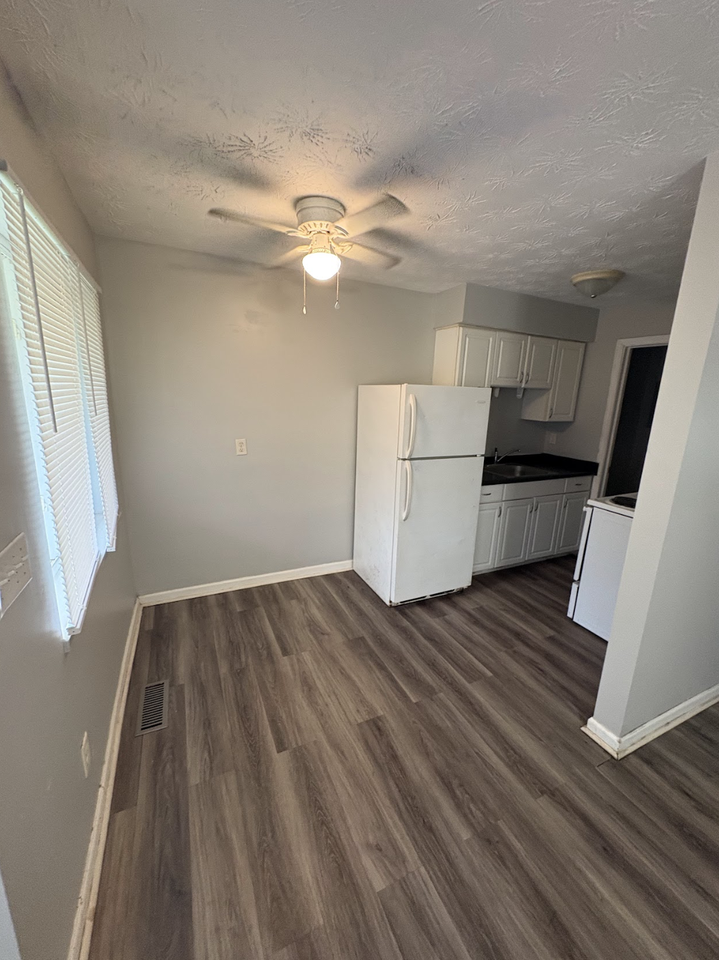 2029 Mayfair Road - Photo 4 of 11