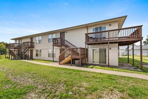 featured image of 1318 W Centennial Dr