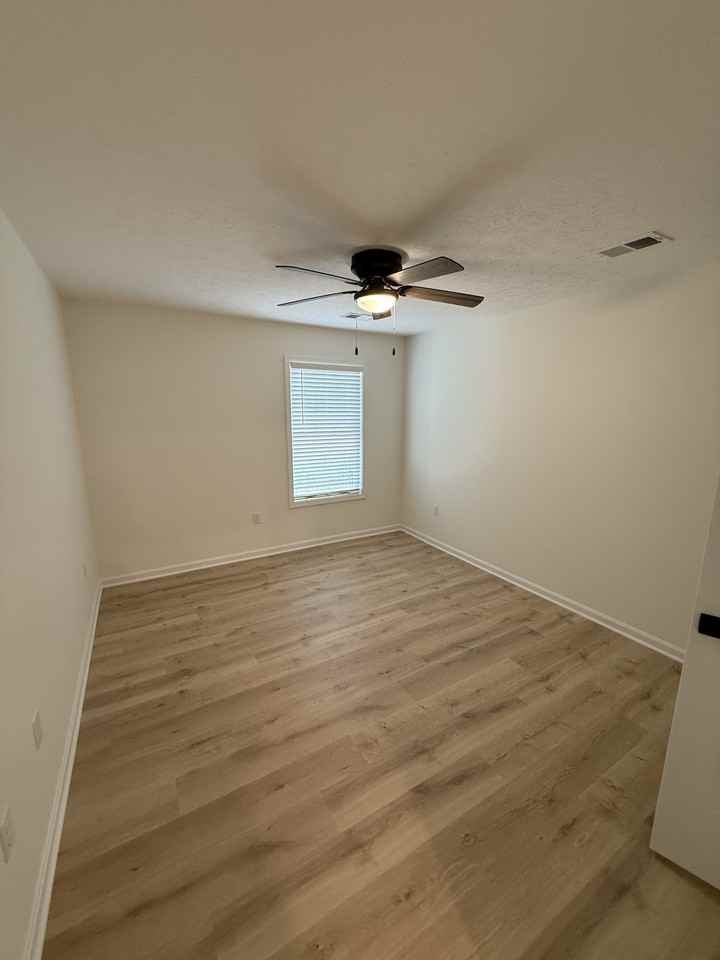 1350 Old Elizabethtown Road - Photo 5 of 16