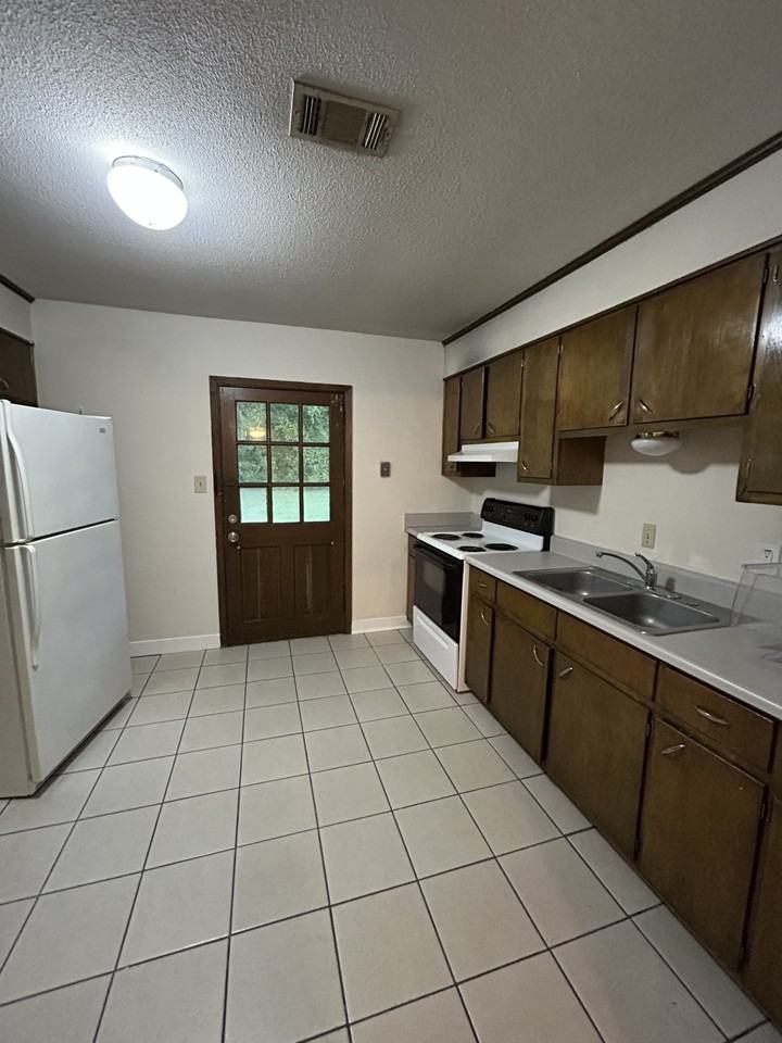 7997 Sabra Drive - Photo 3 of 6