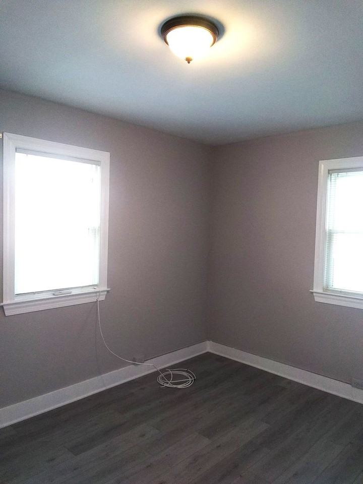 Harborview Apartments - Photo 6 of 30