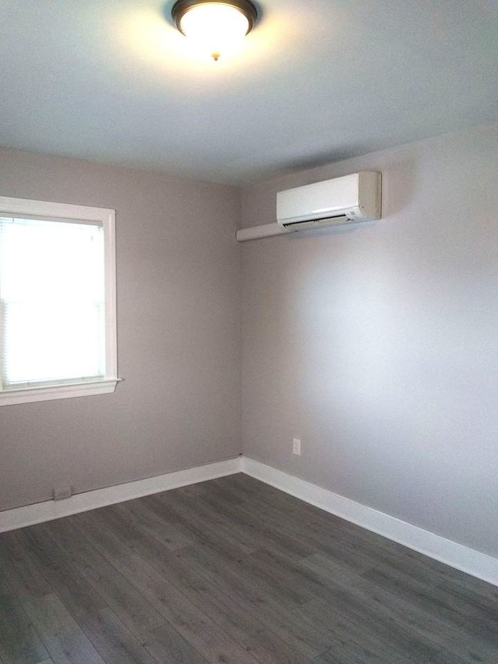 Harborview Apartments - Photo 7 of 30