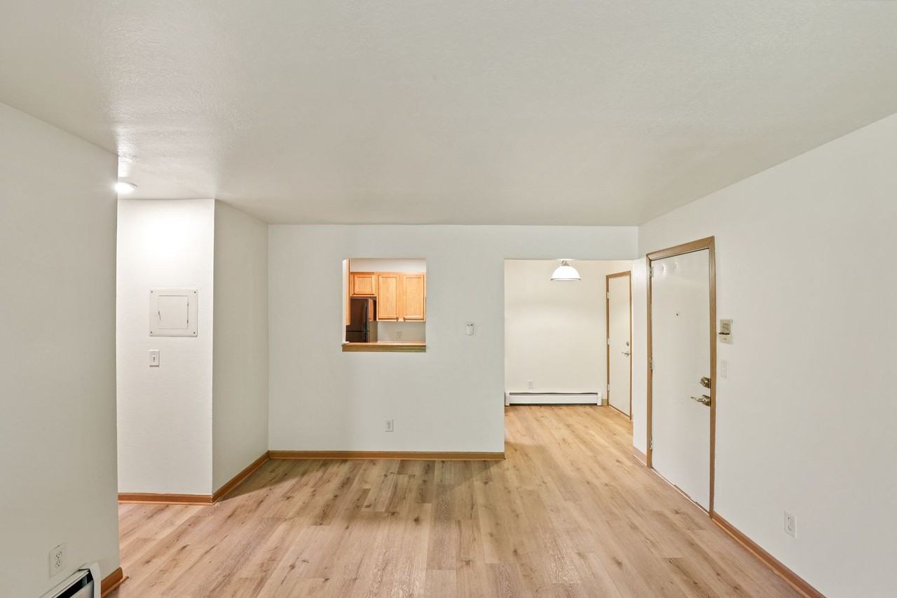 Parkview Apartments (BHIP Parkview LLC) - Photo 4 of 20