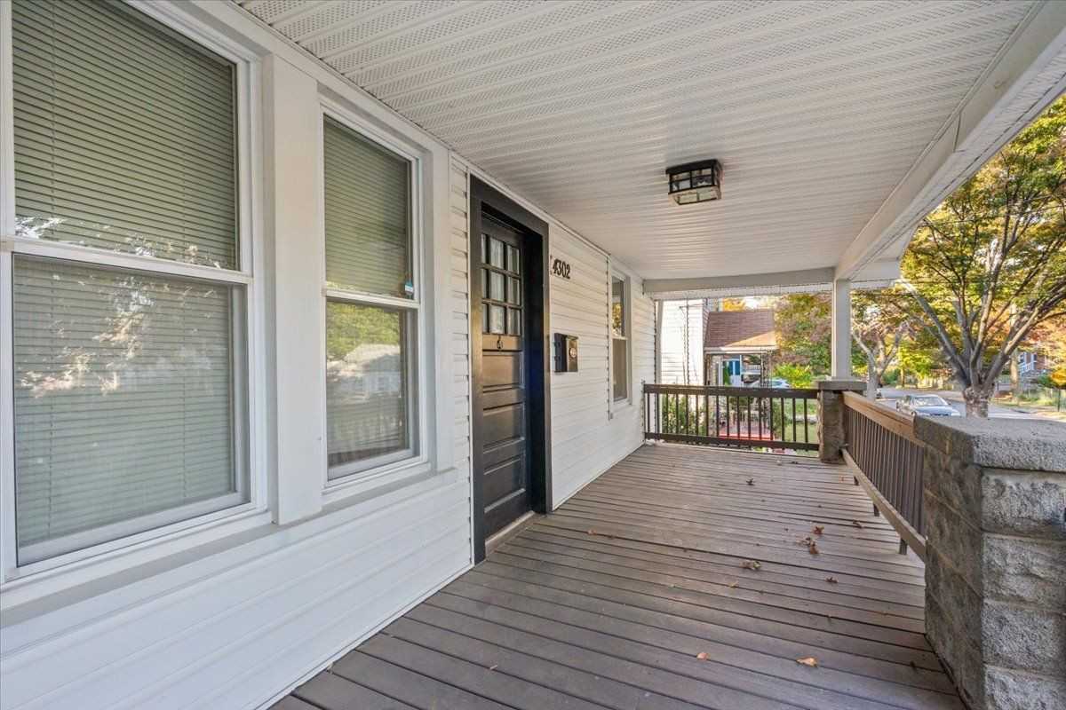 4302 30th St - Photo 2 of 24