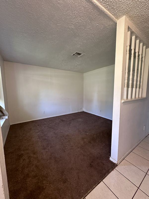 145 S Dexter Dr - Photo 6 of 12