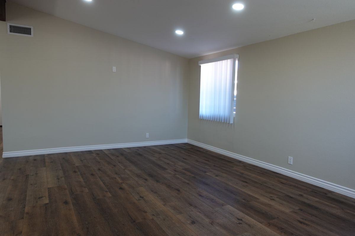 38467 36th St E - Photo 3 of 12