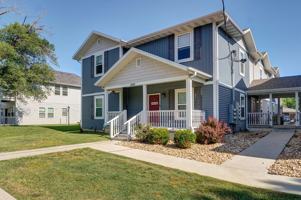 featured image of 1325 E Cherry St