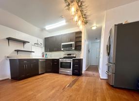 Saint Bernard St S 807 - Photo 1 of 1