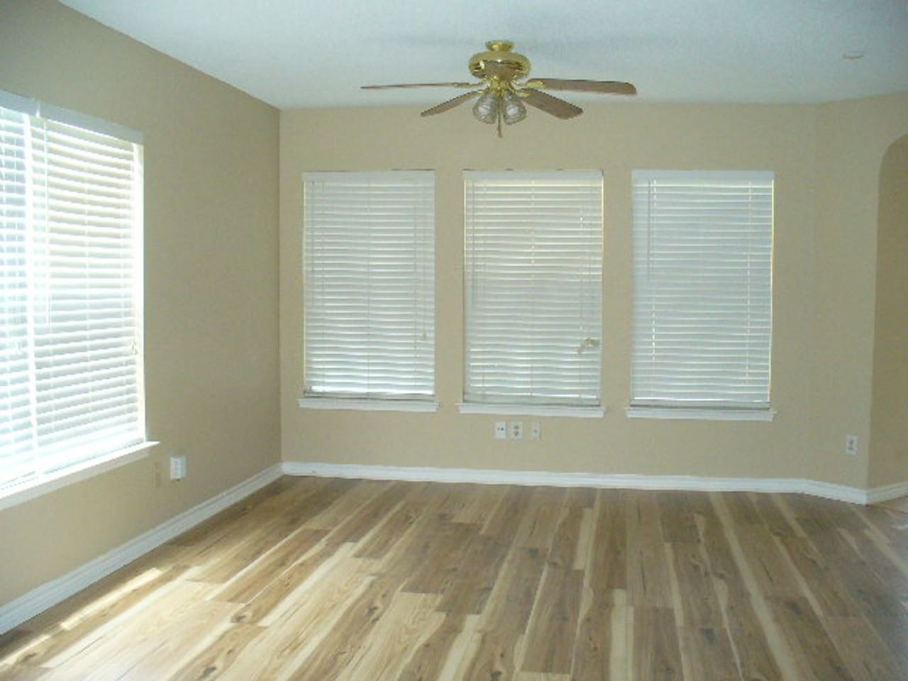 2223 Sunset Bay - Photo 2 of 9