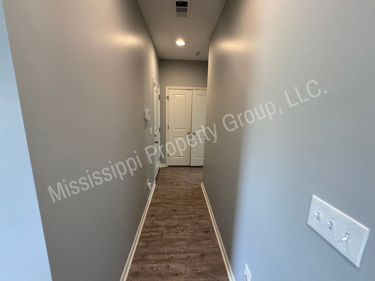 1010 Briarwood Drive - Photo 7 of 23