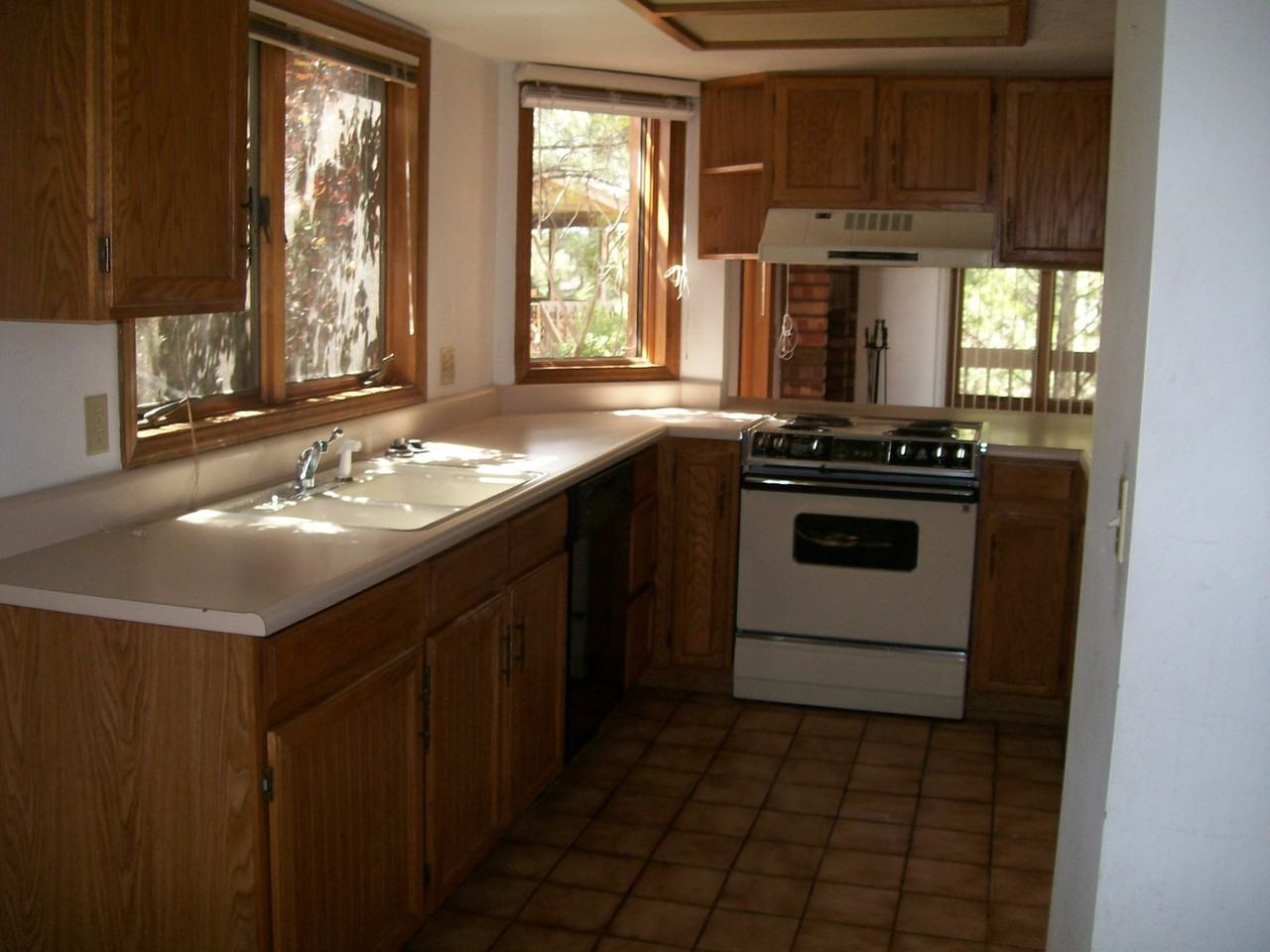 2333 N Plateau Dr - Photo 7 of 7