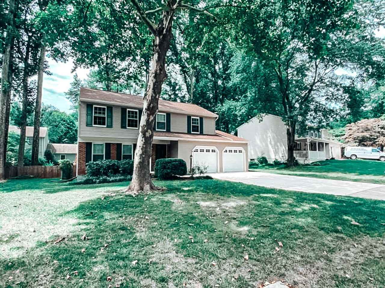 15202 Holleyside Dr - Photo 3 of 44