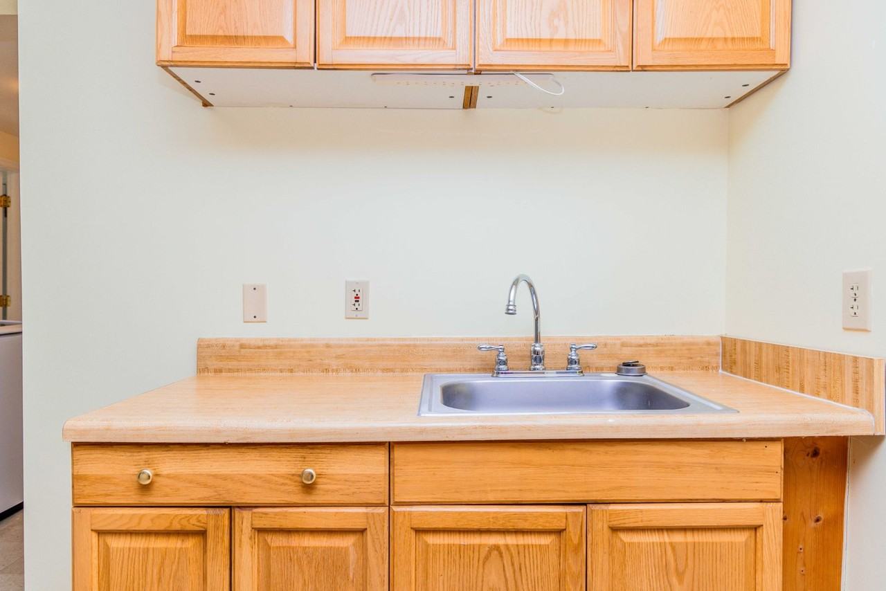 2301 Judge Ln - Photo 6 of 28