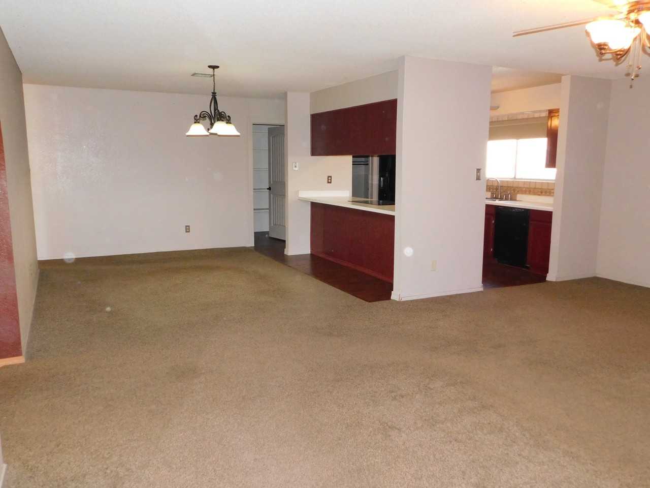 7422 East 24th Lane - Photo 7 of 30