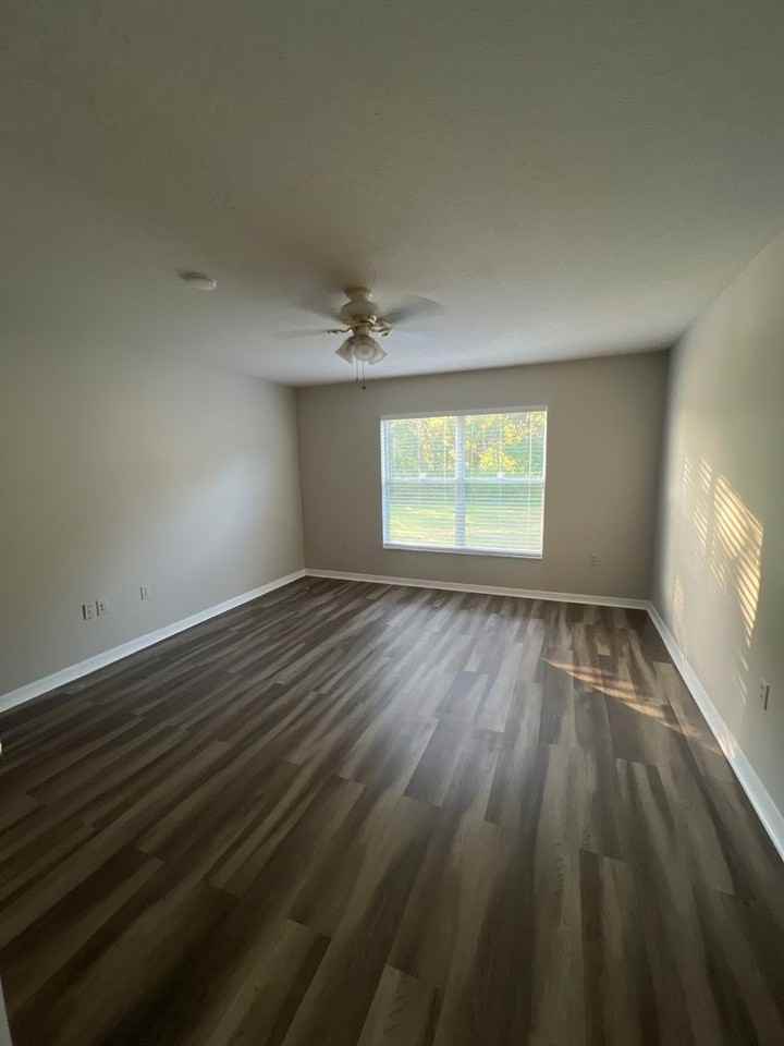 602 Swallow Ct - Photo 6 of 23