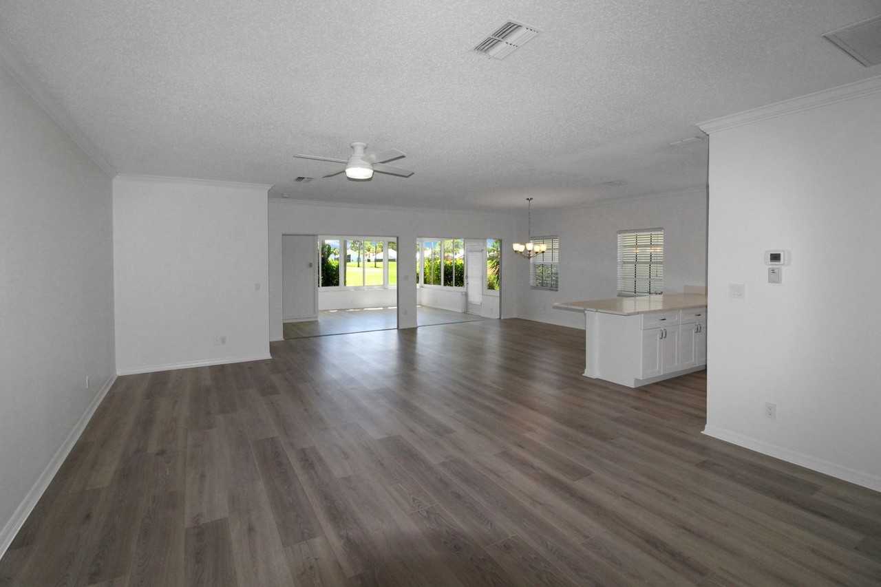 1613 Slate Ct - Photo 2 of 15