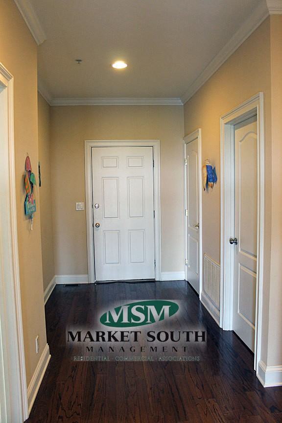 1429 Estill Ave #H - Photo 3 of 25