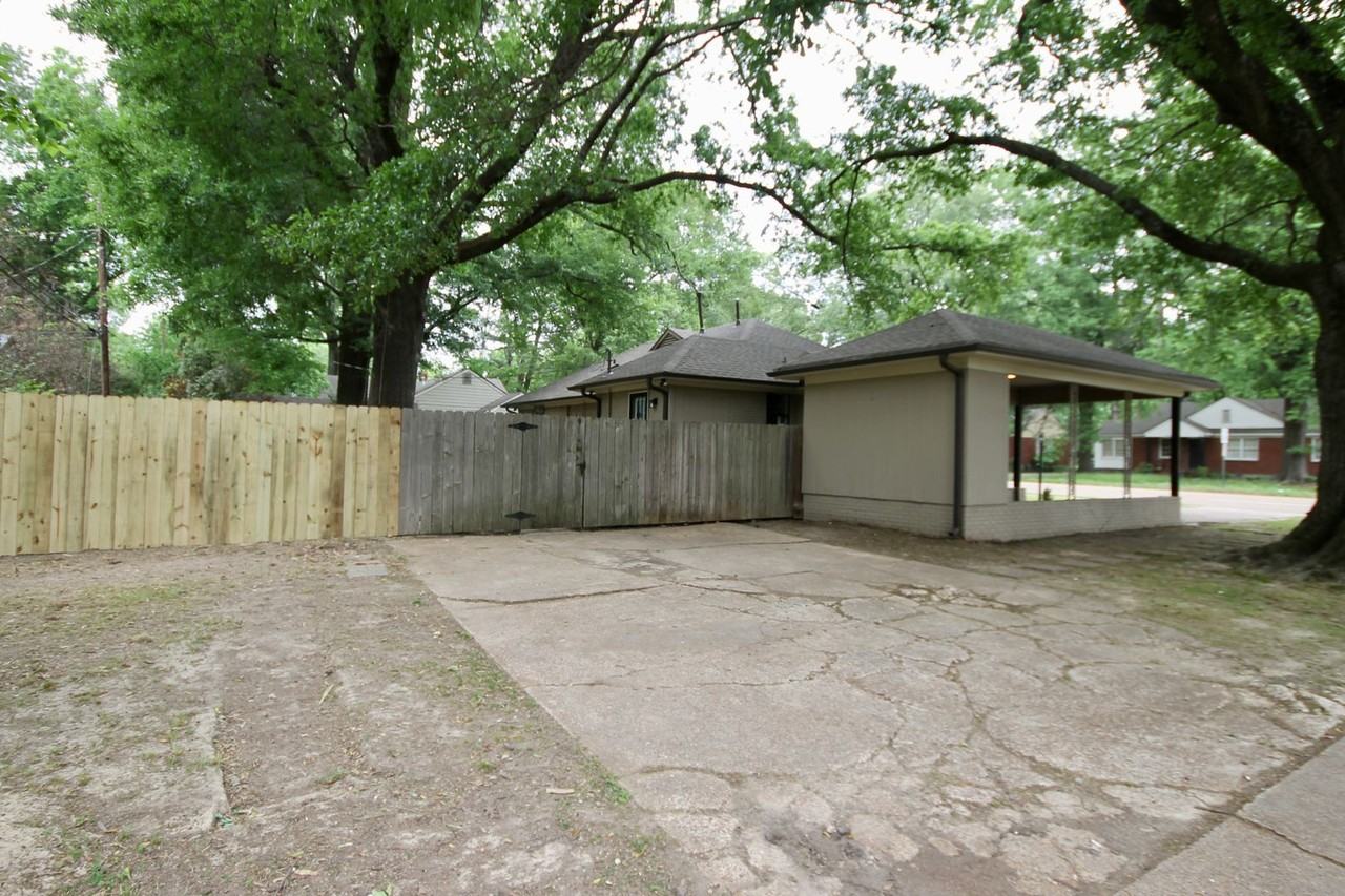 1313 S Perkins Rd - Photo 6 of 18