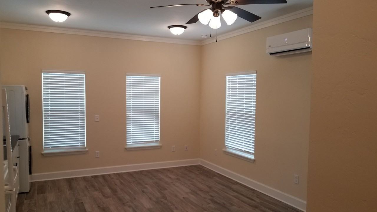 313 Sw 12th St - Photo 7 of 19