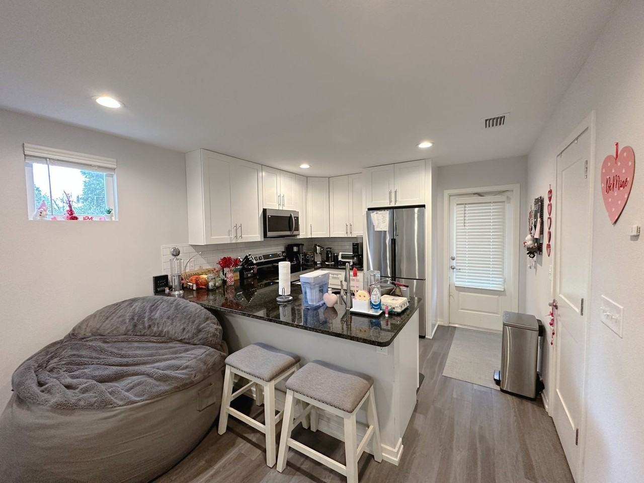 855 Sw 5th Ter - Photo 4 of 16