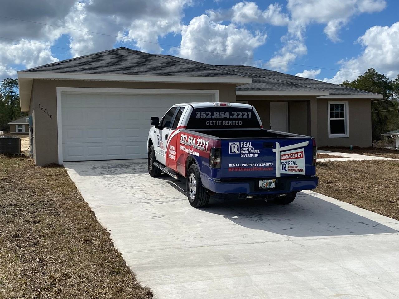 16690 Southwest 21st Avenue Road - Photo 3 of 39