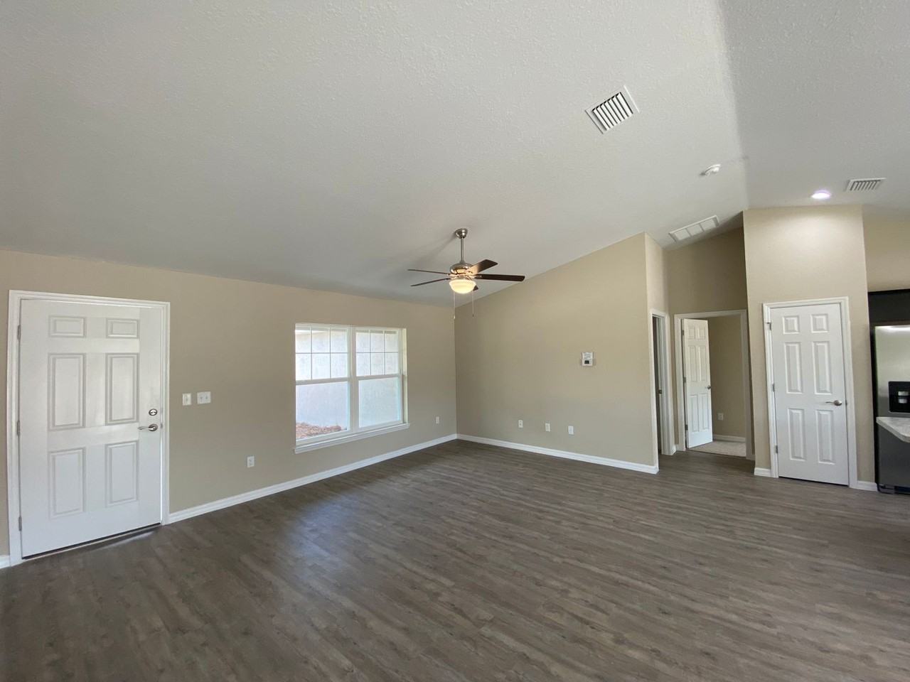 16690 Southwest 21st Avenue Road - Photo 6 of 39