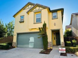 featured image of 1595 N Strada Way