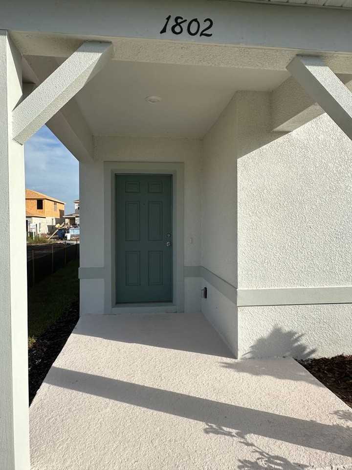 1802 Groveline Rd - Photo 5 of 36