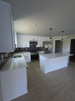 541 Nw Drake St - Photo 1 of 1