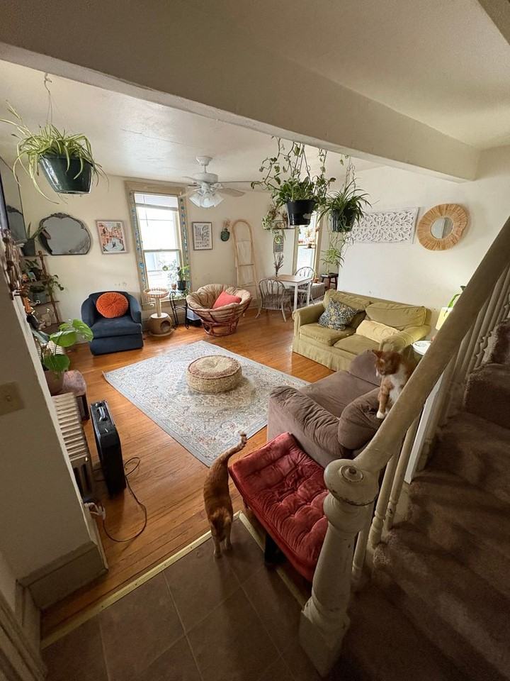 (515) 520-524 W. Doty Street - Photo 2 of 14