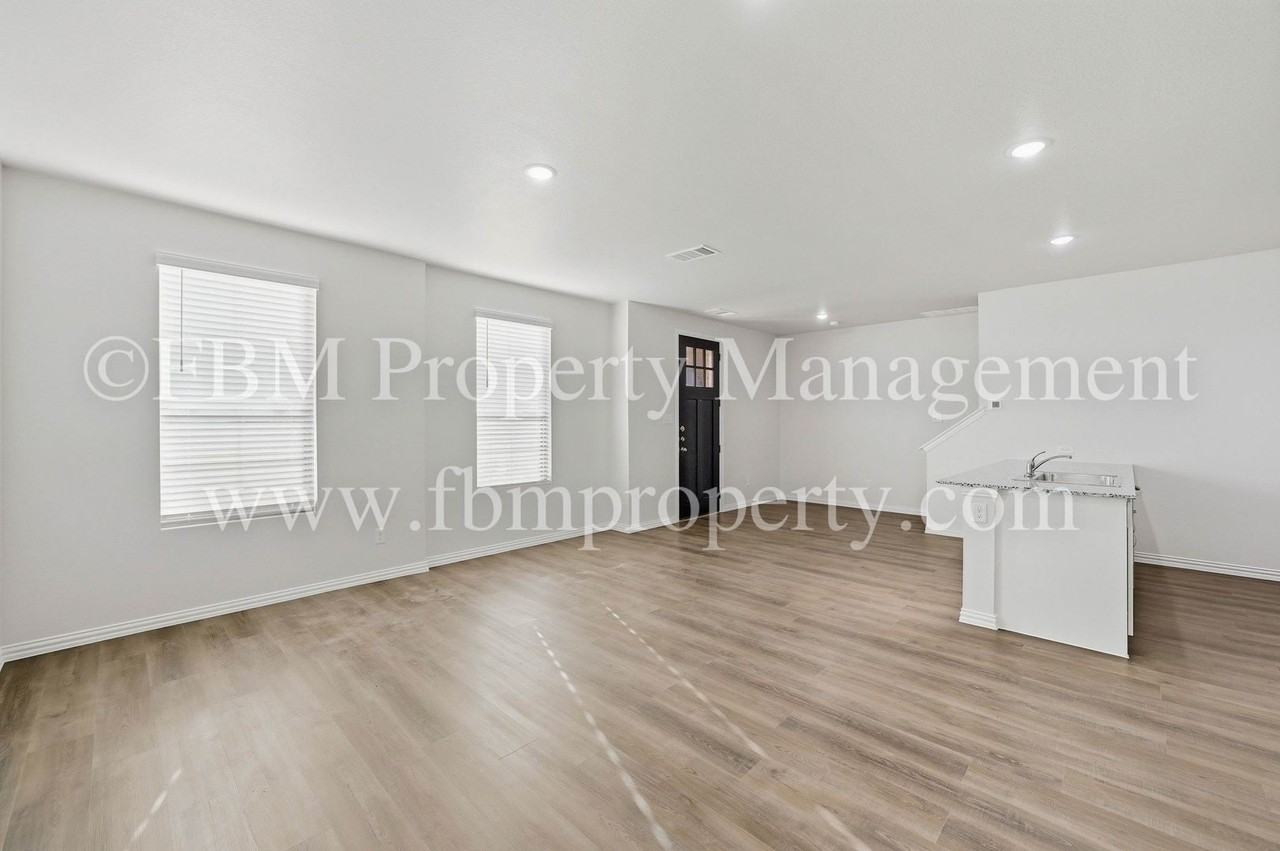 1793 Ethereal Ln - Photo 2 of 31