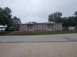 featured image of 501 E 6th St