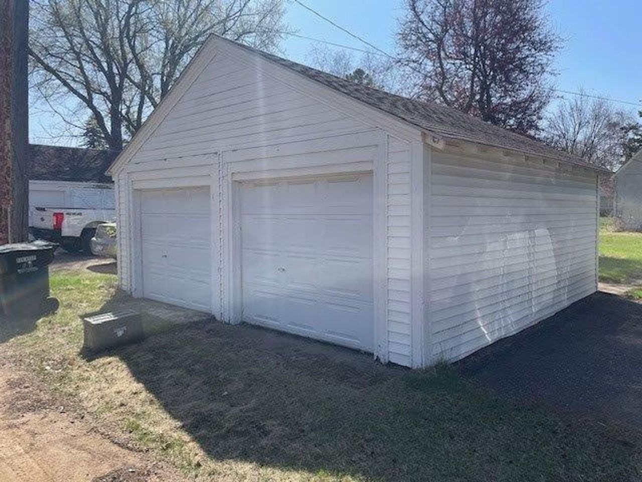 605 F St Ne - Photo 3 of 8