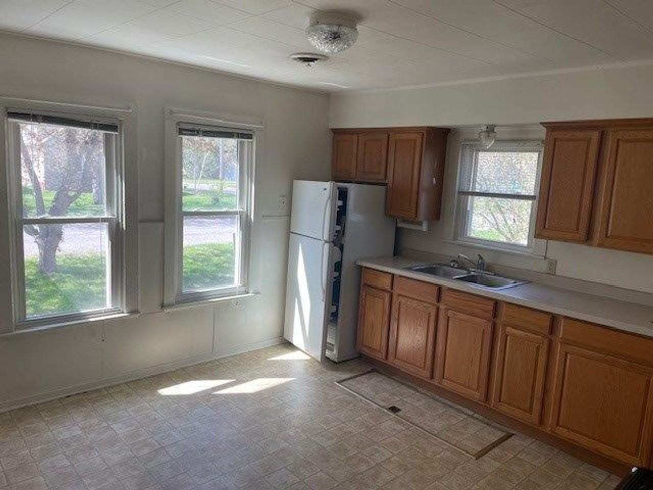 605 F St Ne - Photo 4 of 8
