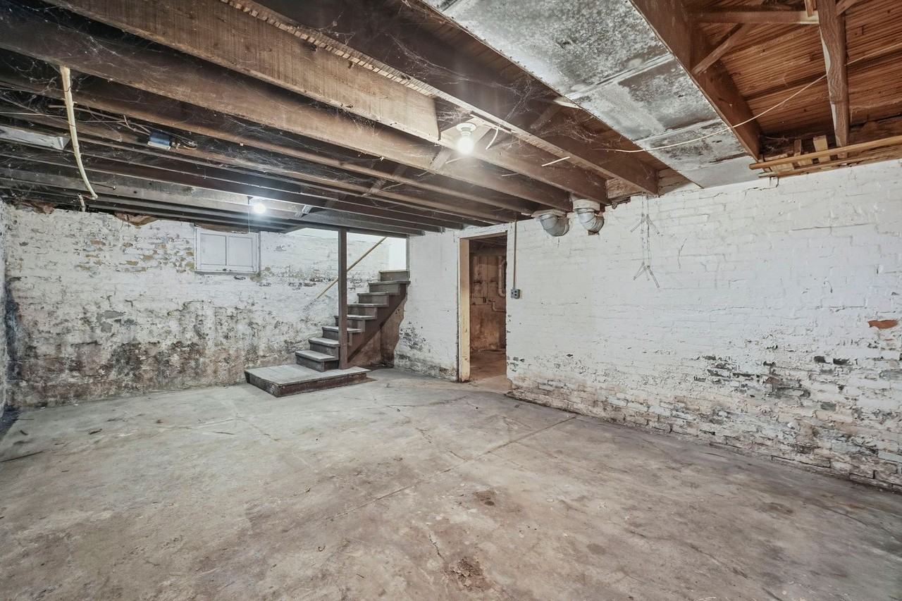 2531 Warsaw St - Photo 3 of 25