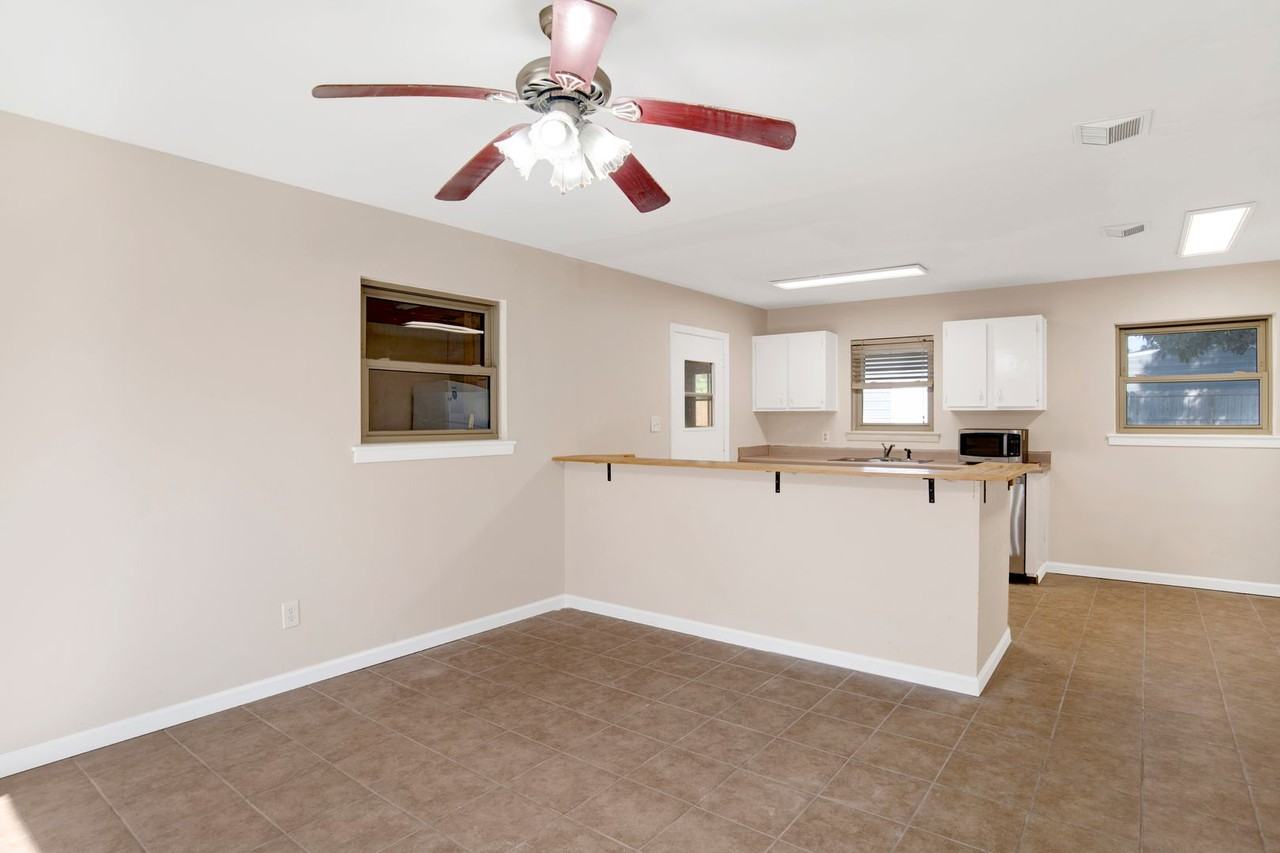 4318 Coldsprings Dr - Photo 3 of 19