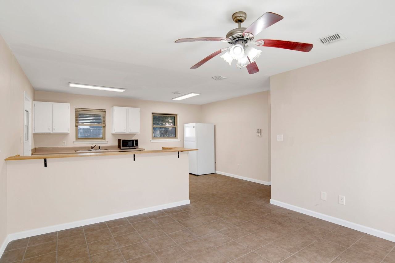 4318 Coldsprings Dr - Photo 4 of 19