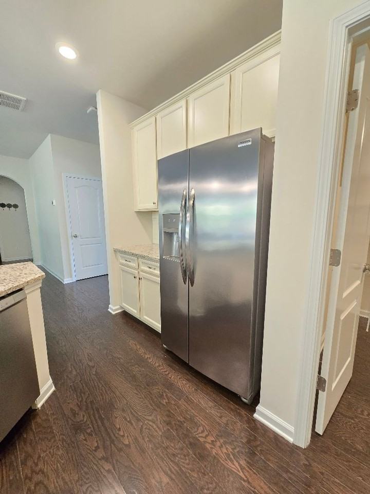 14611 Murfield Court - Photo 7 of 40