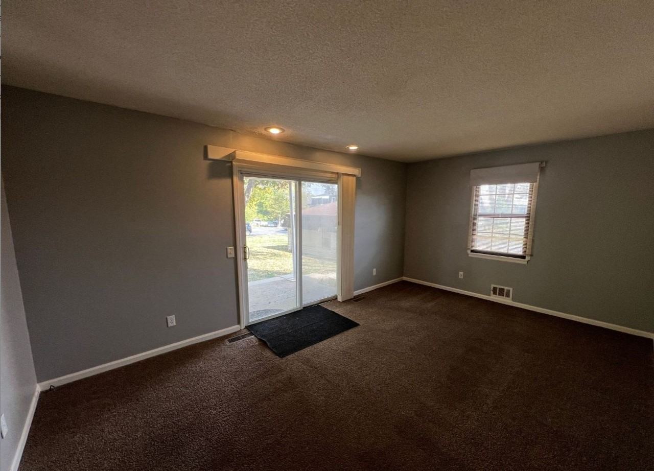 8804 Kaill Rd #B - Photo 2 of 12