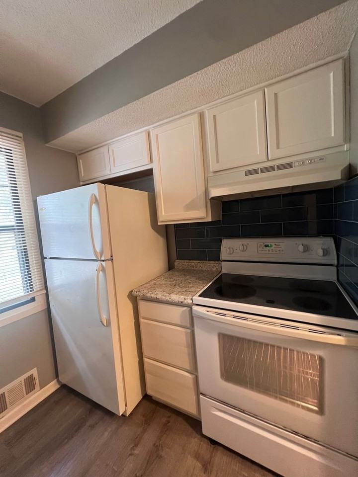 8804 Kaill Rd #B - Photo 7 of 12