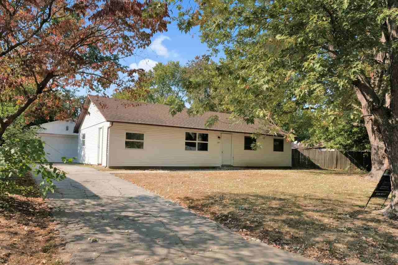 1507 Thornton Dr - Photo 2 of 35