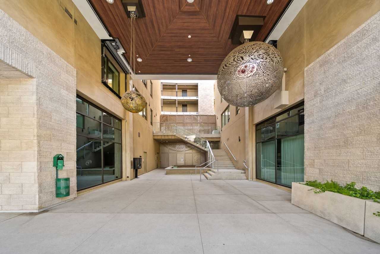 709 E Walnut St #219 - Photo 3 of 38