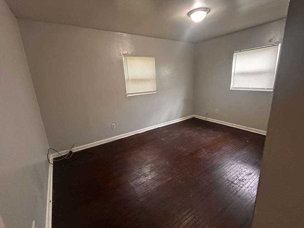 8211 N 17th St - Photo 4 of 8