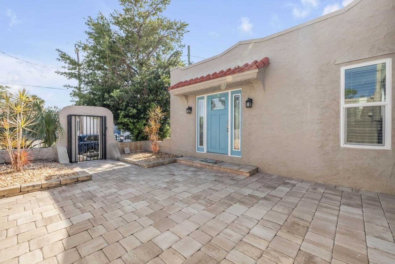 315 Sears Ave - Photo 2 of 44