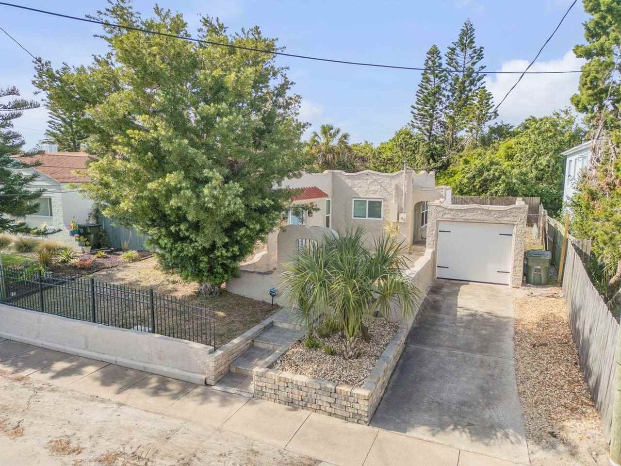 315 Sears Ave - Photo 5 of 44