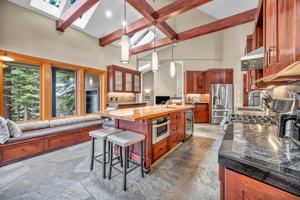 featured image of 914 Jennifer St