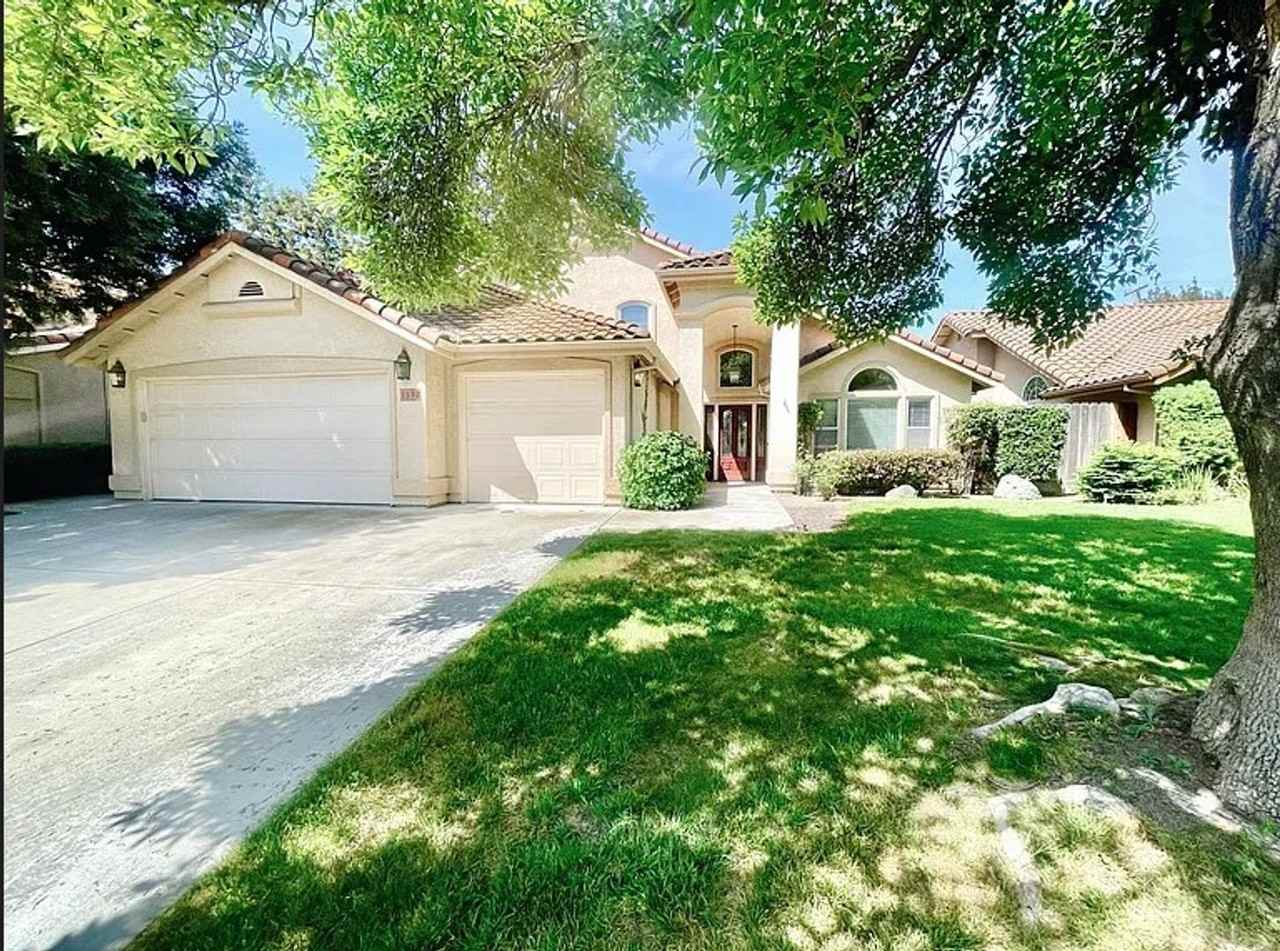 3337 Lakens Hbr - Photo 2 of 14