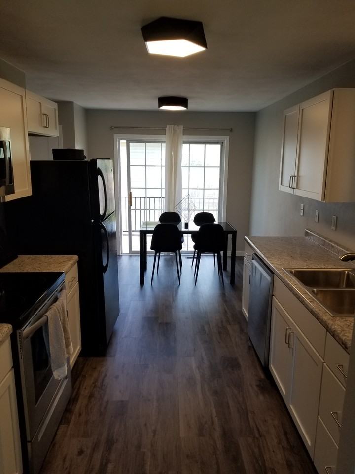 2550 Greenwood Dr #2550 - Photo 2 of 14