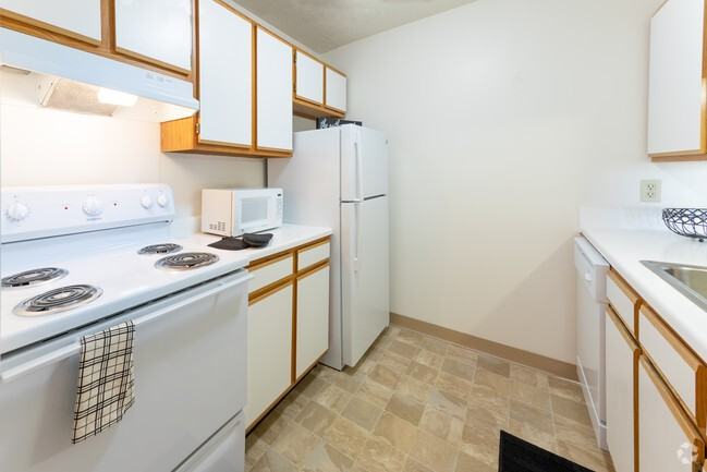 1355 South Winter Street #B06 - Photo 3 of 11